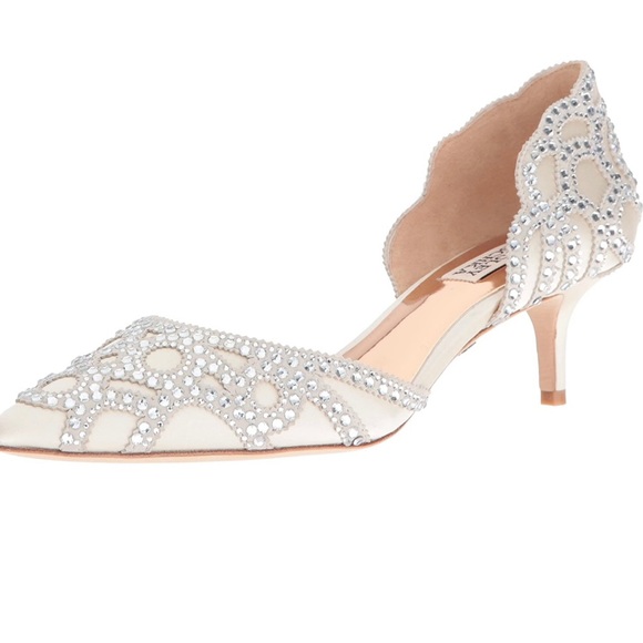 Badgley Mischka Low Heels - Picture 2 of 5